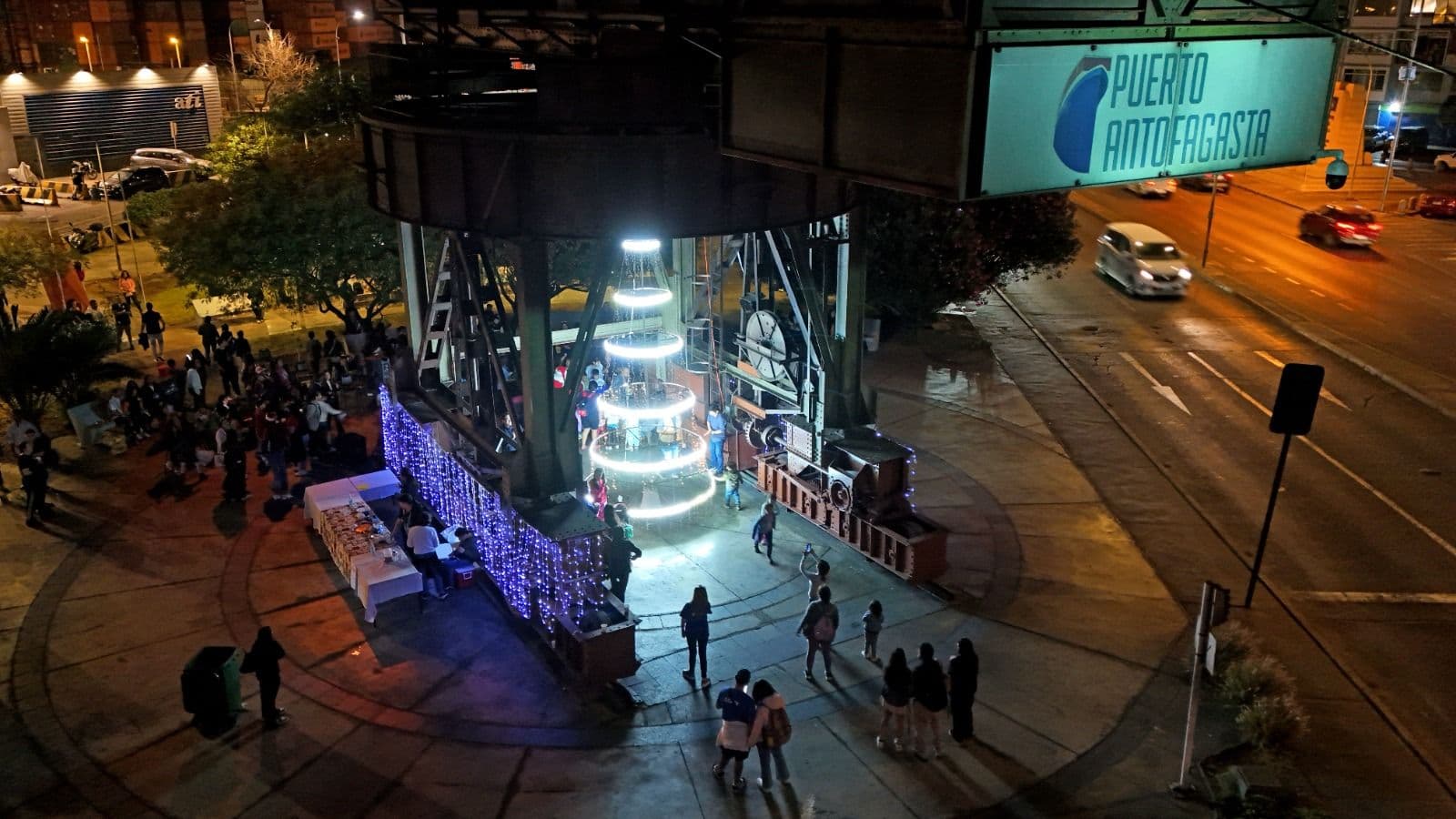 Puerto Antofagasta realizó tradicional Encendido del Árbol en la Plaza del Puerto