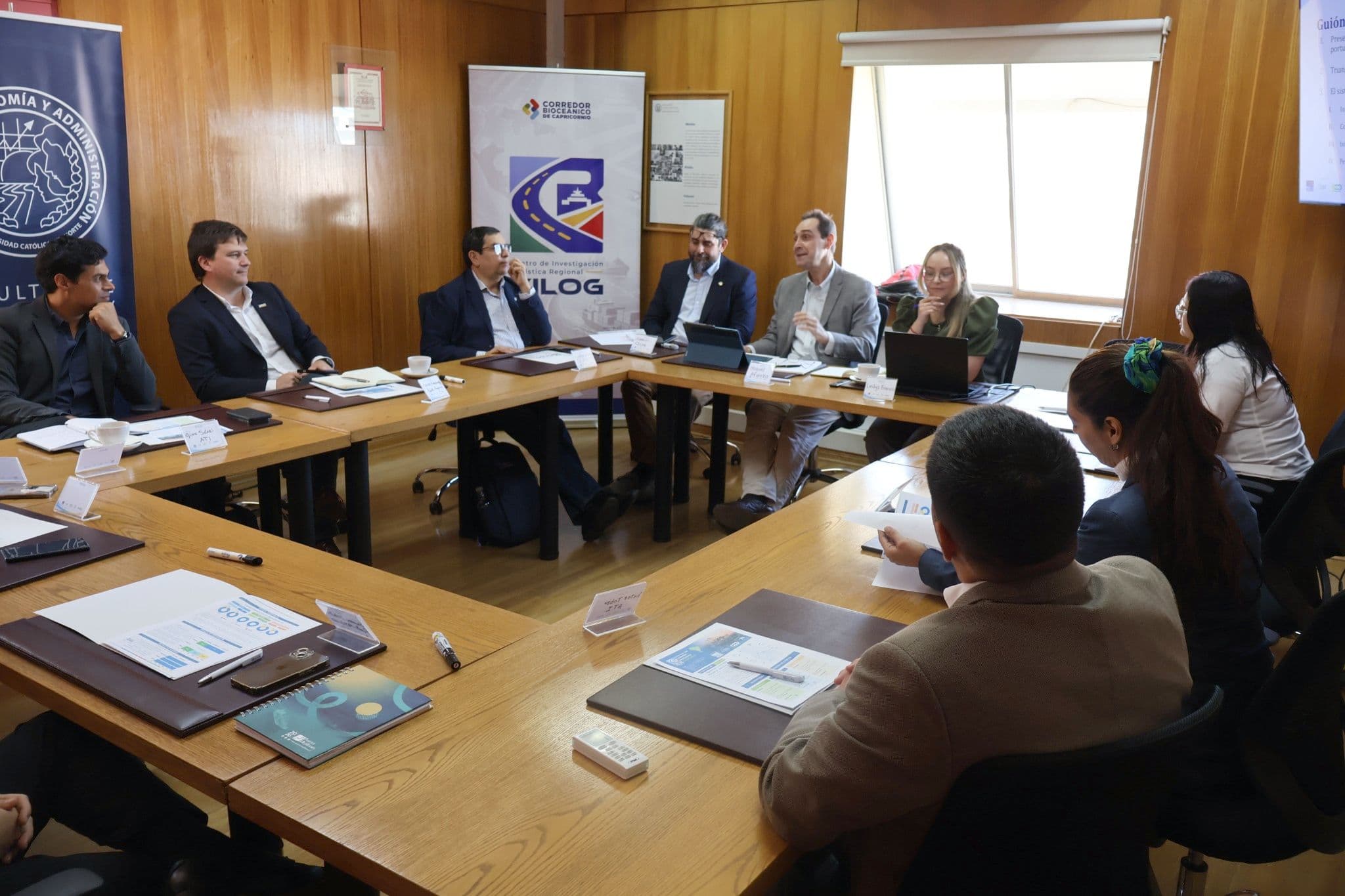Puerto Antofagasta contribui com sua experiência para o planejamento logístico regional